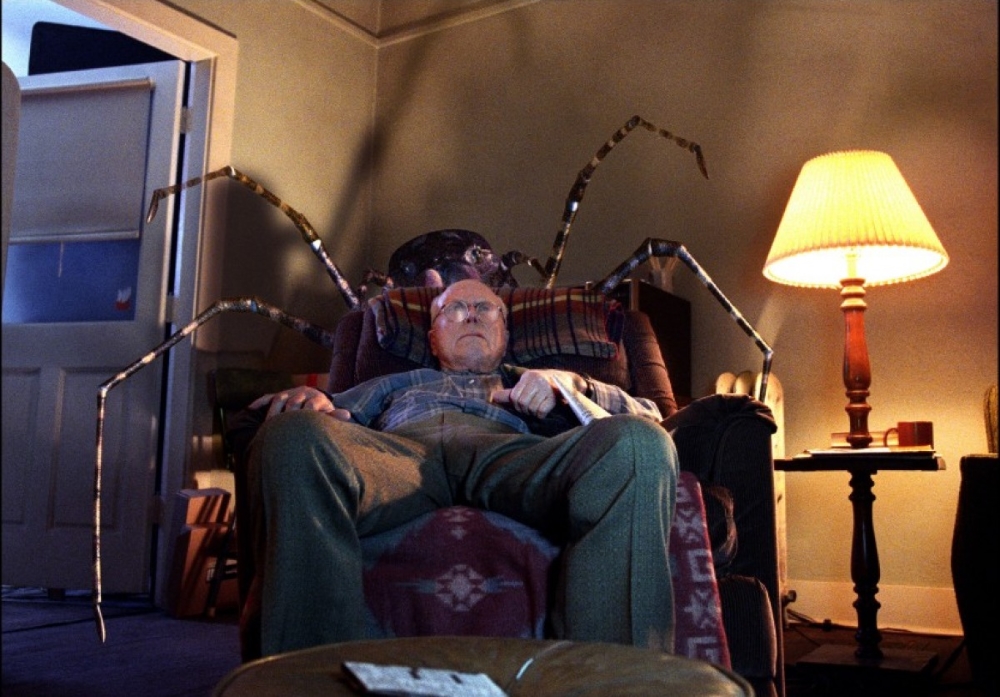 20021201 aracattack1