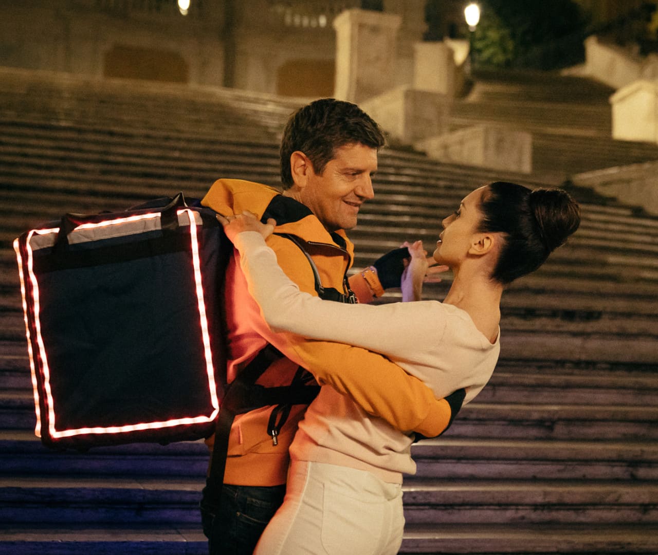 E noi come stronzi rimanemmo a guardare recensione